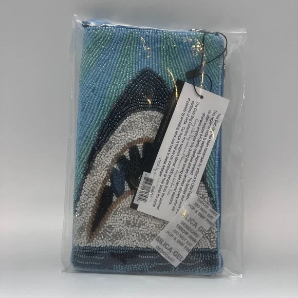 SOLD OUT - Beaded Shark Design Crossbody Club Bag - Picture 15 of 15